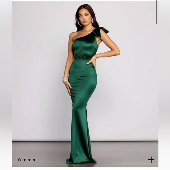Dresses & Skirts - Hunter Green Formal One Shoulder Satin Dress / Size Large